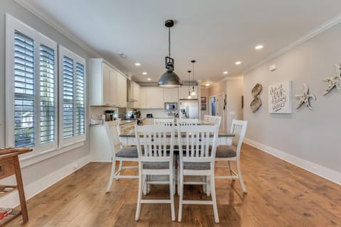 The Great Escape-Dining Area