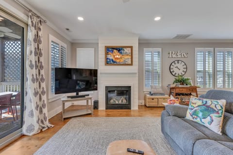 The Great Escape-Main Living Area