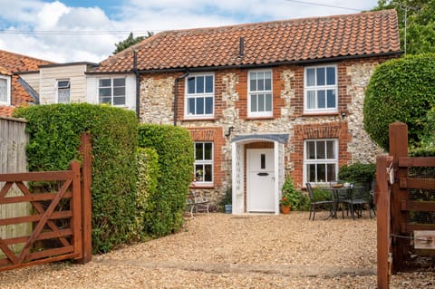 Lifeboat Cottage, Brancaster: A cosy two bedroom cottage in the heart of Brancaster, dating back to the 18th Century