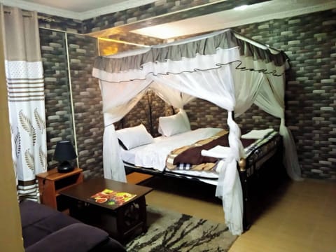 Deluxe Double Room | Free WiFi, bed sheets
