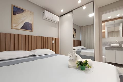Apartment | Blackout drapes, iron/ironing board, WiFi (free)