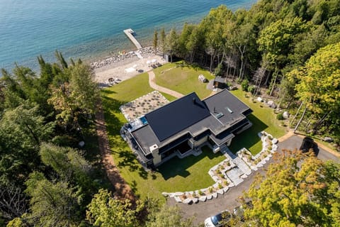 Secluded lakeside retreat with spacious outdoor living areas