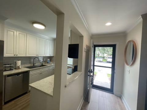 Love the front storm door for light.