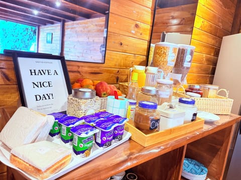 Free daily continental breakfast