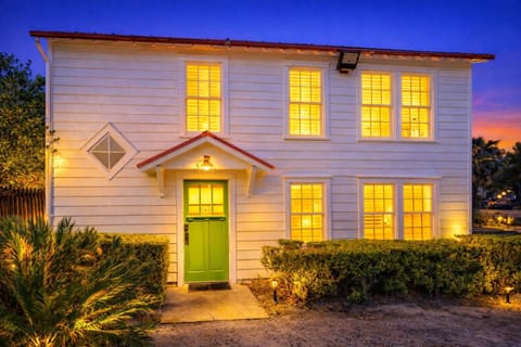 Lowcountry Escape in the Heart of Beaufort - Unbeatable Location