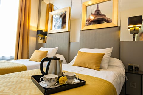 Superior Twin Room | Individually decorated, individually furnished, desk, iron/ironing board