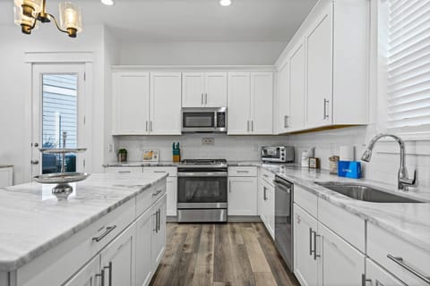 The kitchen has plenty of counter space to make your favorite dishes