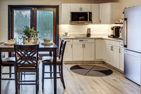 Apartment (1 Bedroom) | Interior