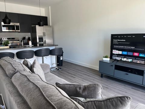 Living room image 1