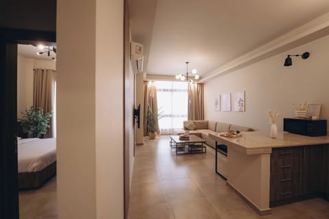 Elite Apartment, City View | Living area