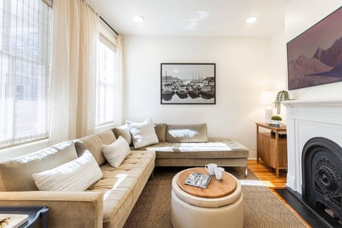 Welcome to the beautifully-restored Charles Place, located in the heart of Historic Annapolis.