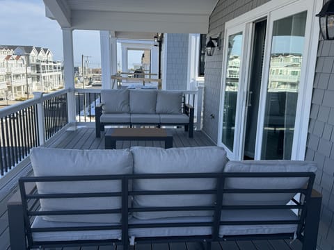 Third floor deck from Master bedroom