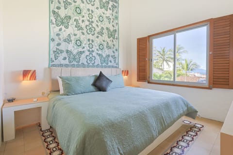 Condo - Image 2