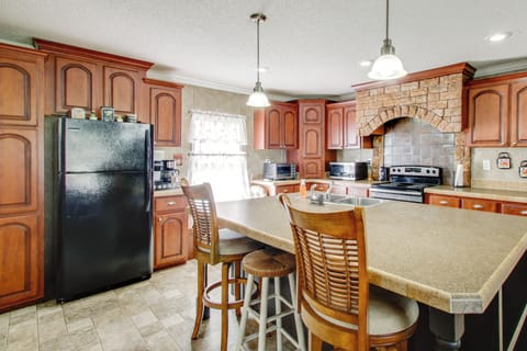 Kitchen | Small Drip Coffee Maker & Keurig