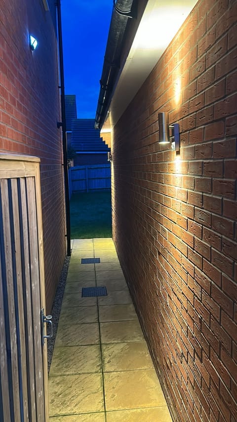 House, 3 Bedrooms, Garden View | Property grounds