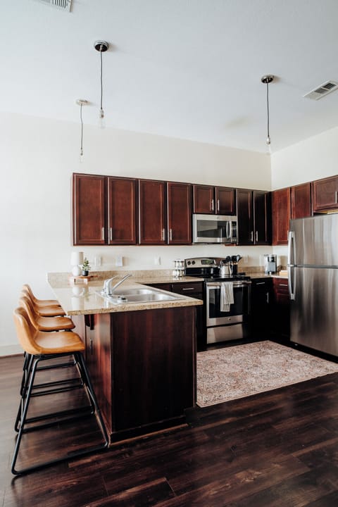 Cook, dine, and make yourself at home.