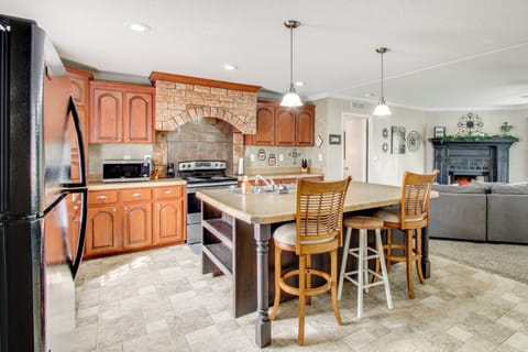 House (3 Bedrooms) | Interior