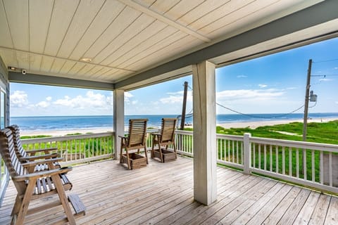 House, 3 Bedrooms | Terrace/patio