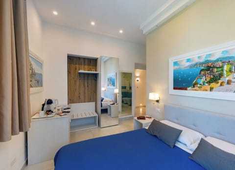 Comfort Double Room | In-room safe, free WiFi