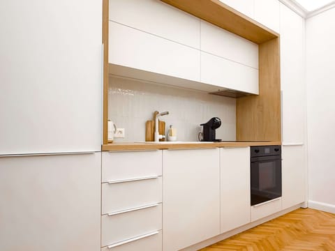 Functional kitchenette for cooking or coffee rituals