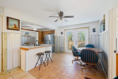 Island or table seating!