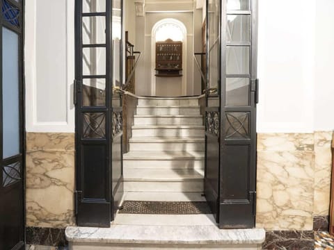 Apartment | Reception
