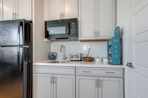 Kitchenette | Toaster