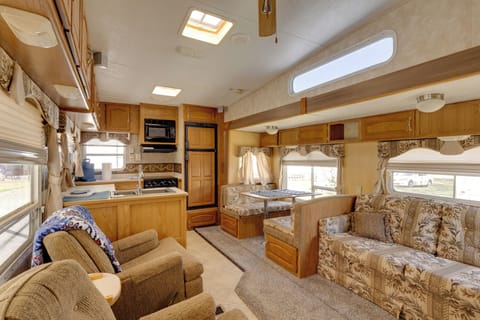 Langston Vacation Rental | Studio | 1BA | 200 Sq Ft | 5 Steps Required