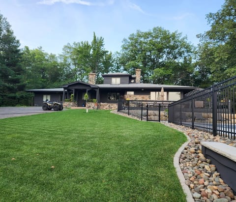 Image picker 3CA1B595 41E3 4D3D 8764 977BADABD4E4 6684 00002A161E105897