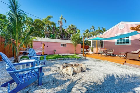 Treasure Island Vacation Rental | 2BR | 1BA | Steps to Enter | 869 Sq Ft