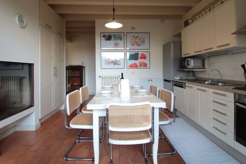 Autumn, Kitchen, Spring, Summer