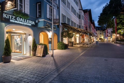 Immediate Surroundings [summer] (<1 km)