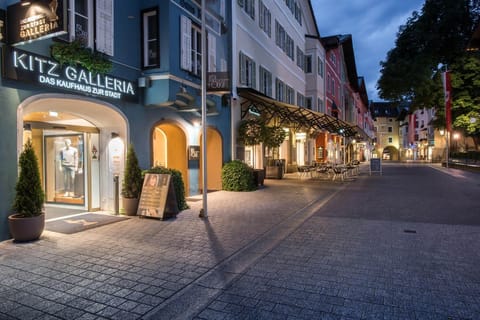 Immediate Surroundings [summer] (<1 km)