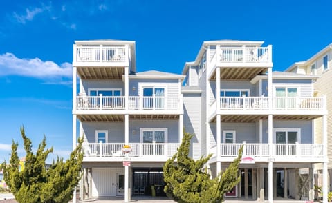 Sandcastles Streetside Exterior