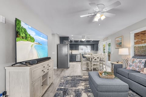 House, 2 Bedrooms | Living area | Smart TV