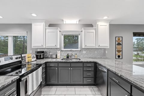 Fully Equipped Kitchen | Stainless Steel Appliances | Granite Counters