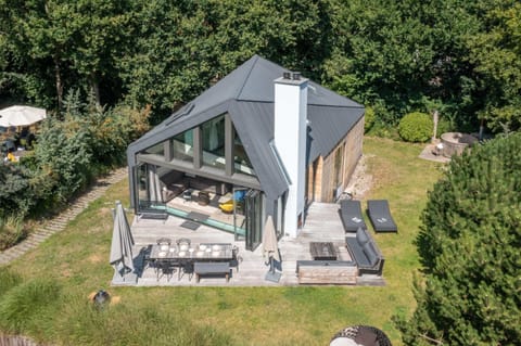 Villa | Outdoor dining