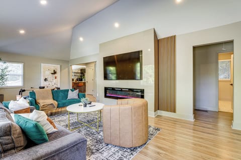 Decatur Vacation Rental | 3BR | 2BA | 1,750 Sq Ft | Exterior Staircase to Enter