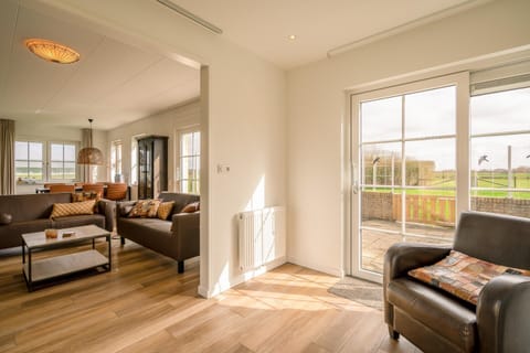 House | Living room
