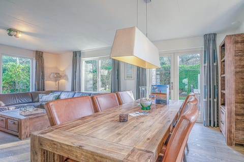 House | Dining