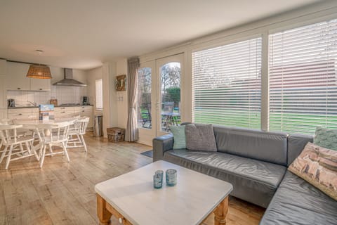 Bungalow | Living room