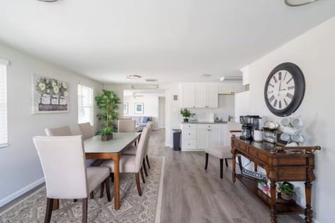 The dining room has a coffee/tea bar.