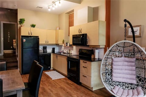 Fully equipped kitchen with quality appliances – cook at home or prep for your adventures.