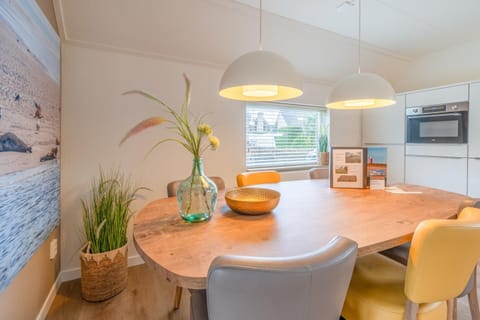 House | Dining