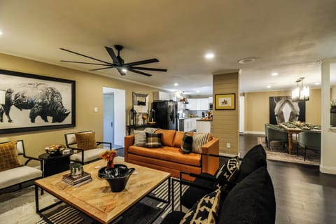 Relax in Ranch-Style Comfort → Open-concept living with warm western décor, cozy seating & smart TV — perfect for unwinding after a day of Abilene adventures.