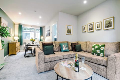 Enjoy a bright and generously sized living area, perfect for families to relax, play, and spend quality time together.