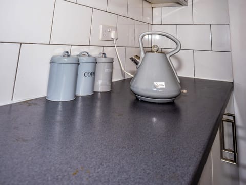 Toaster, freezer, paper towels