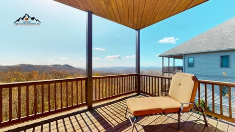1 Deck with Views