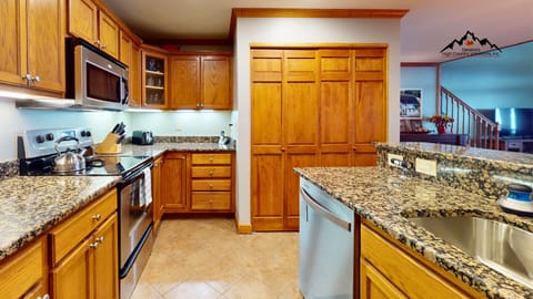 19 Kitchen with Laundry Closet