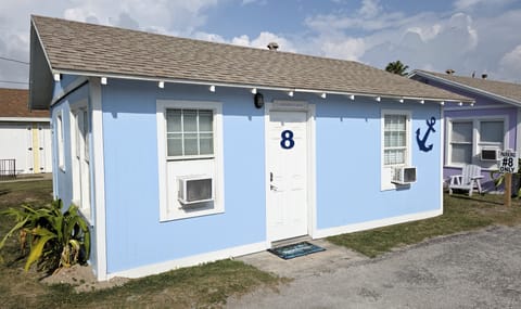 Welcome to Anchors Away (Cottage 8) at Double Barr Cottages!